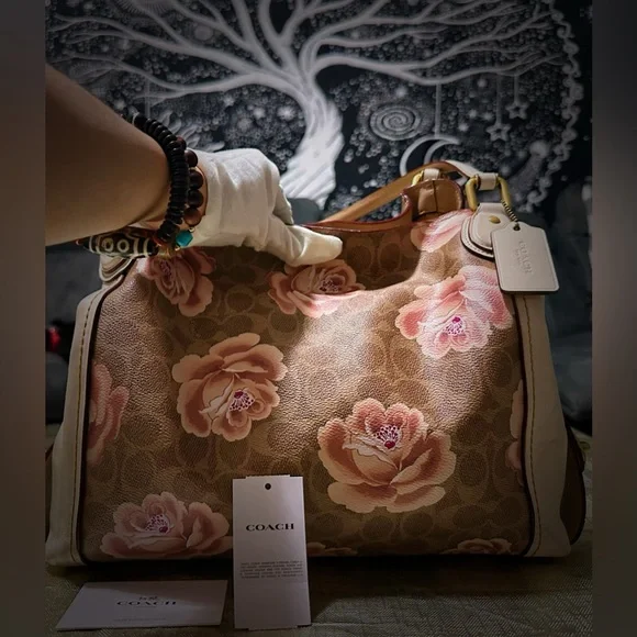 Vintage Y2K Coach Brown and Cream Floral Shoulder Bag, have other new handle - Picture 15 of 17